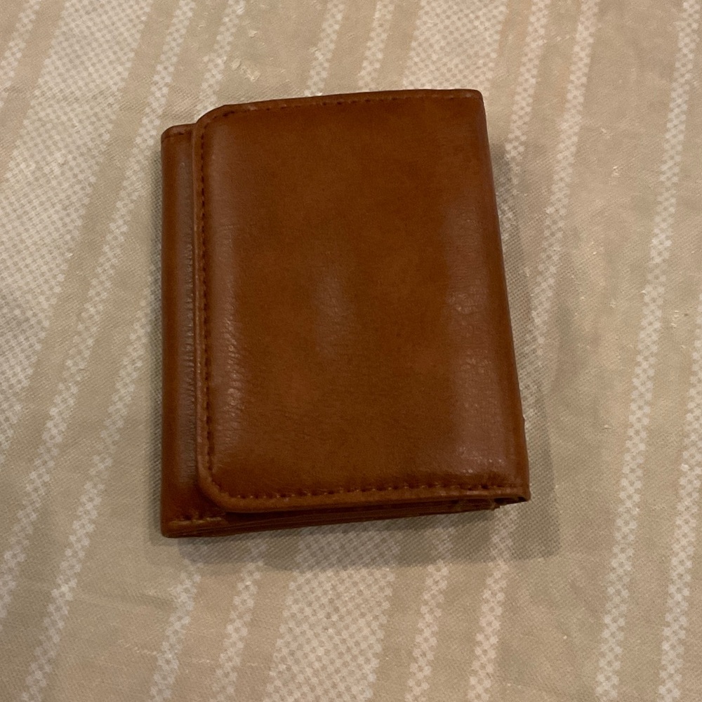 Mundi Tan Leather Wallet